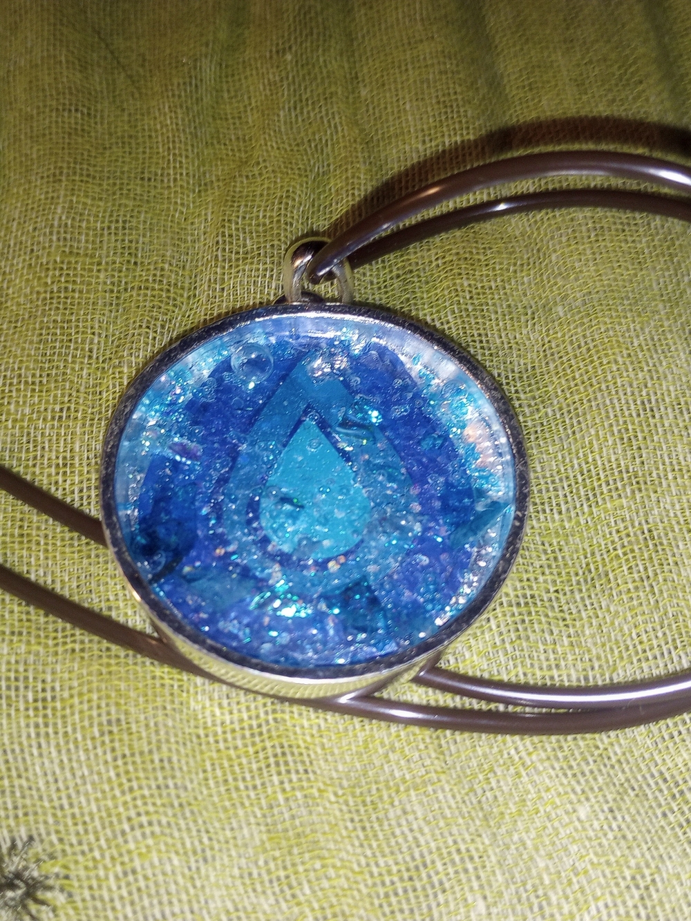 Blue Teardrop Resin Pendant Necklace-Unisex